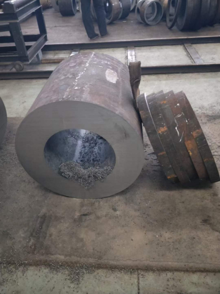 35crmo支承轴用无缝钢管 化工机械高压厚壁导管 石油机械穿孔器管